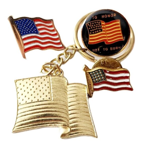 1970-00s MCM Lot Of 4 American Flag Pins Keychain Vintage Gold Tone Enamel E8A - Picture 1 of 1